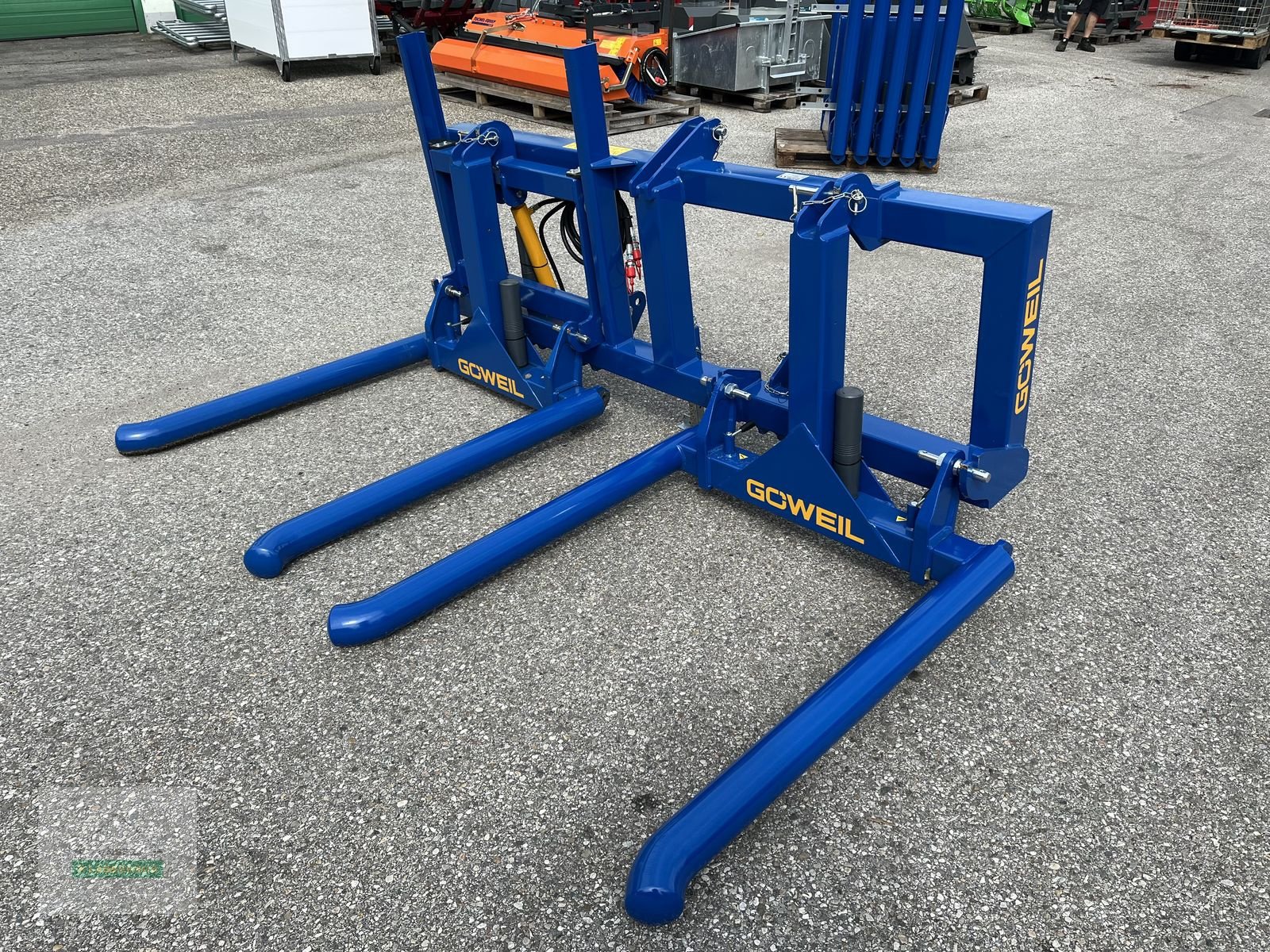 Folienballenzange of the type Göweil DTR / Doppeltransportrahmen, Neumaschine in Wartberg (Picture 1)