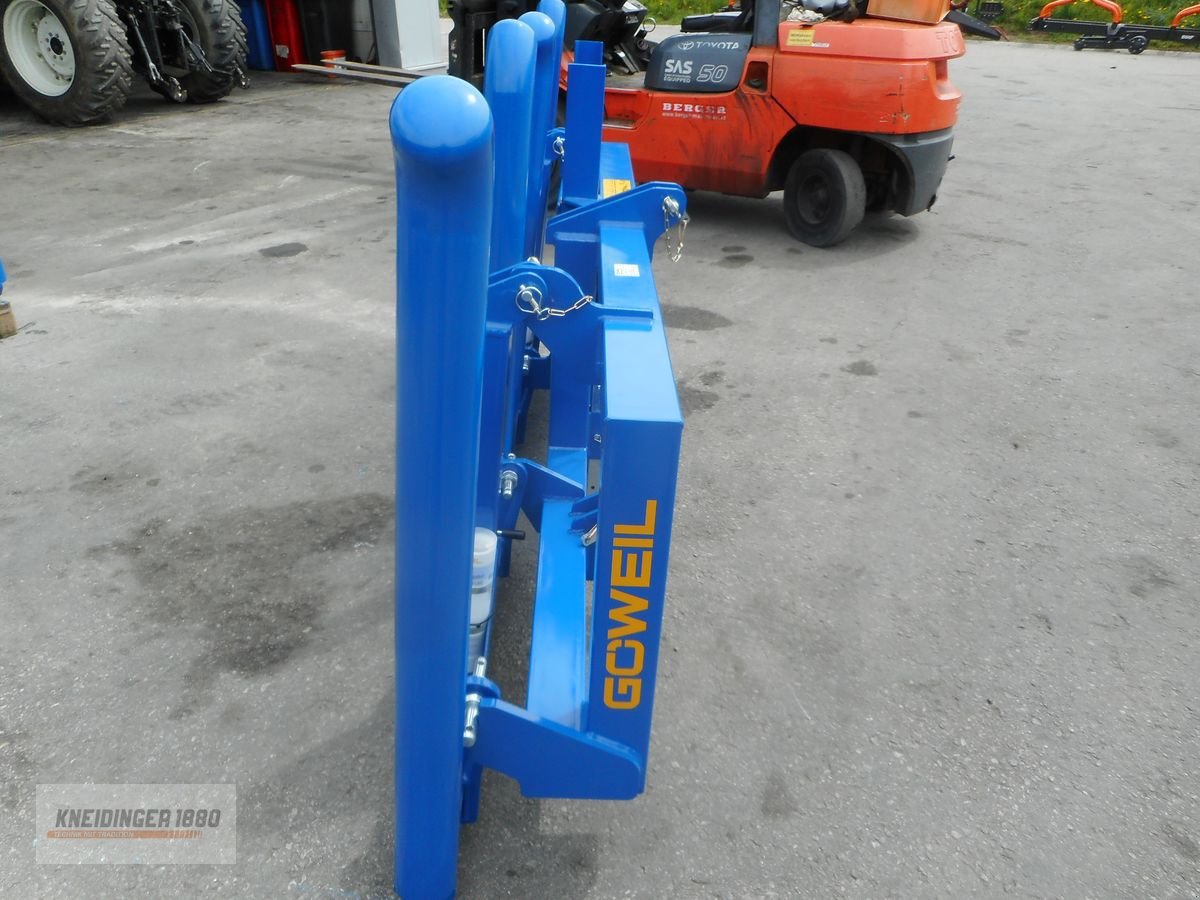 Folienballenzange of the type Göweil DTR, Neumaschine in Altenfelden (Picture 5)