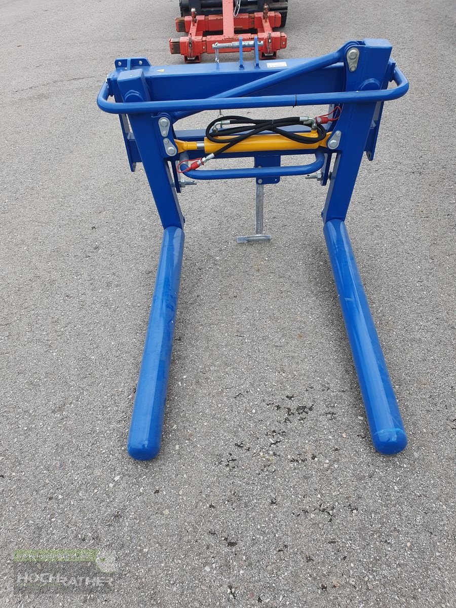 Folienballenzange des Typs Göweil Göweil BTGHY – Rundballen-Transportgabel hydr., Neumaschine in Kronstorf (Bild 2)