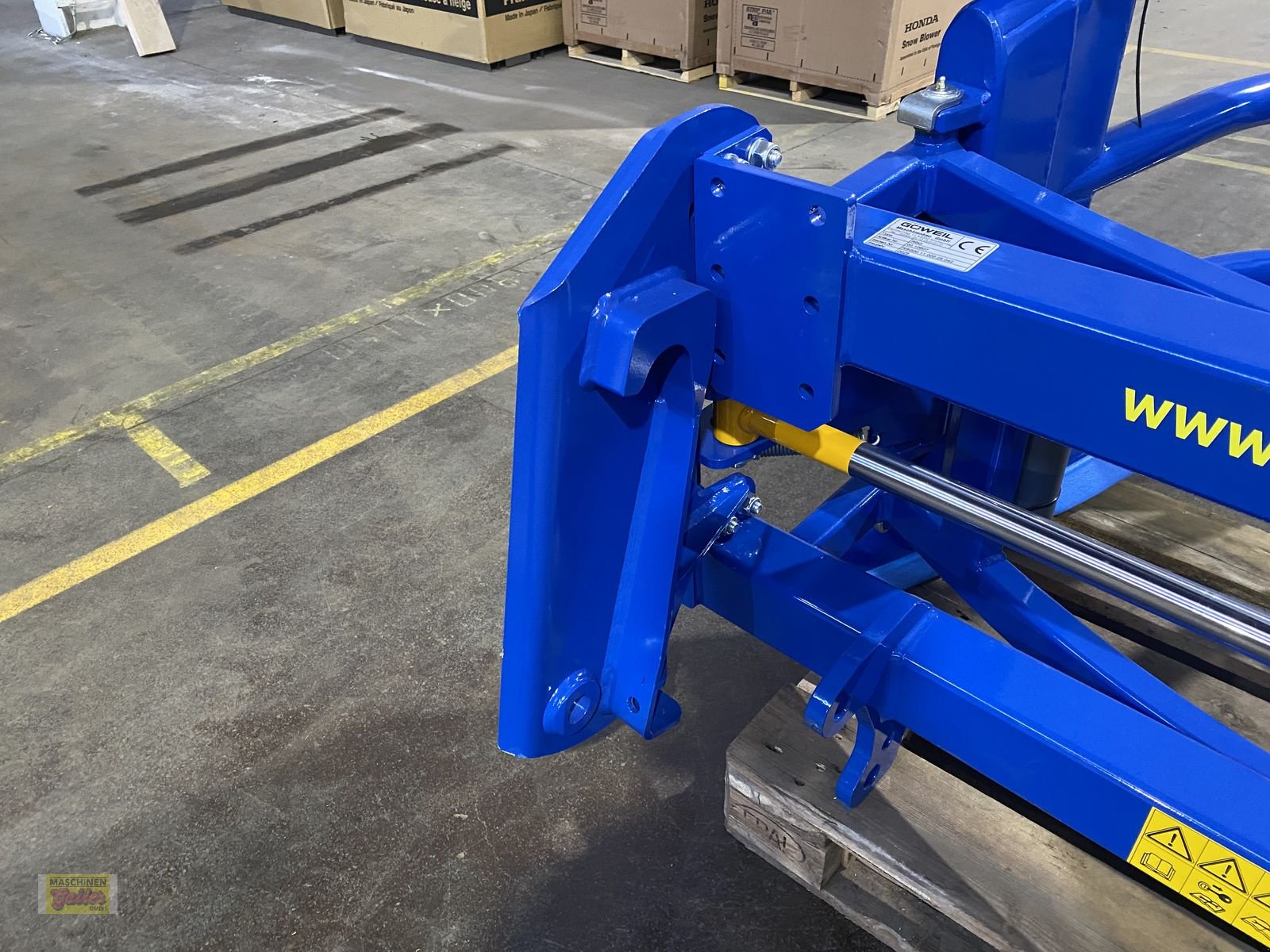 Folienballenzange des Typs Göweil RBG-Rundballengreifer mit Haueraufnahme Aktion, Neumaschine in Kötschach (Bild 14)