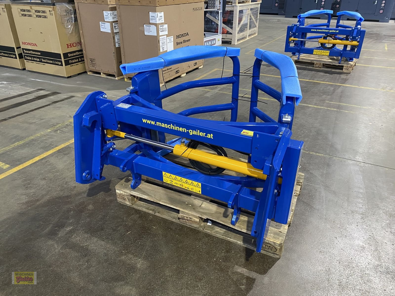 Folienballenzange des Typs Göweil RBG-Rundballengreifer mit Haueraufnahme Aktion, Neumaschine in Kötschach (Bild 12)