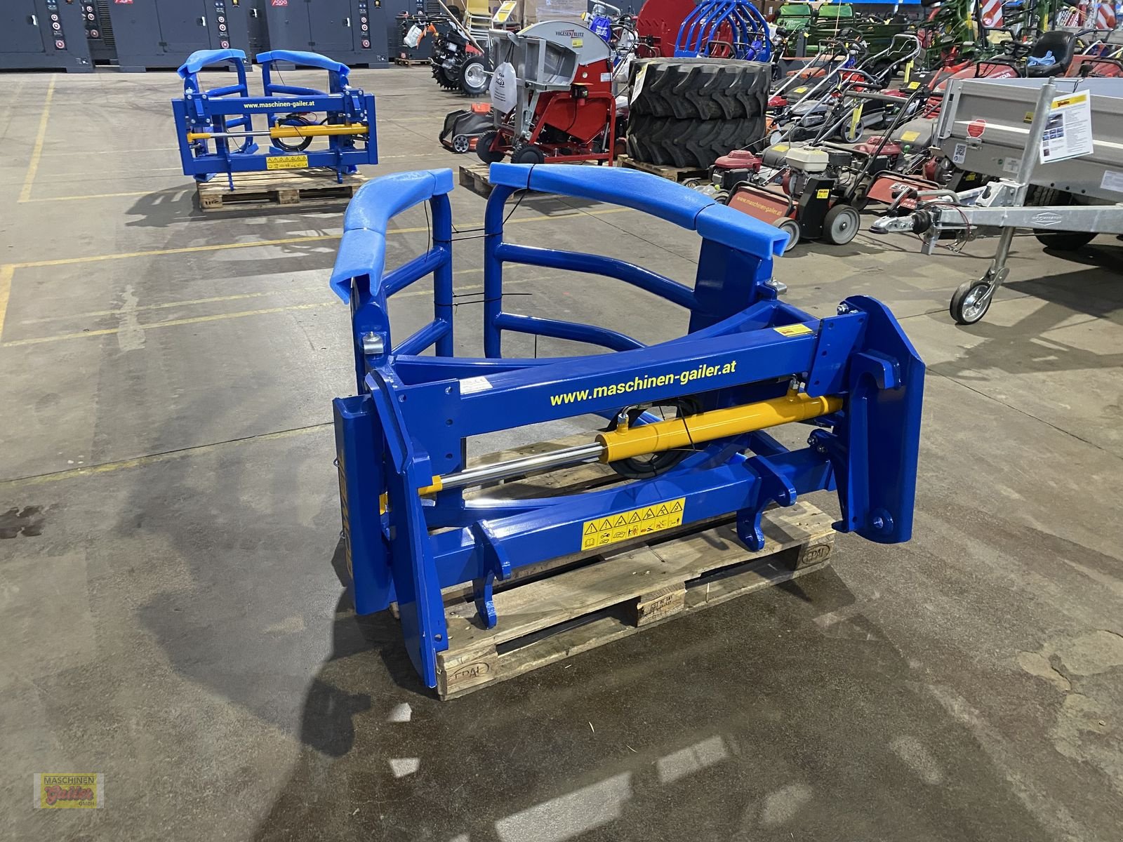 Folienballenzange des Typs Göweil RBG-Rundballengreifer mit Haueraufnahme Aktion, Neumaschine in Kötschach (Bild 21)