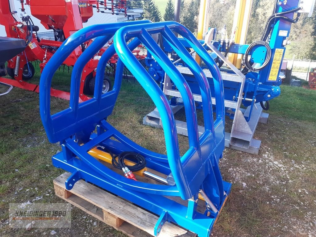 Folienballenzange of the type Göweil RBG, Neumaschine in Altenfelden (Picture 1)