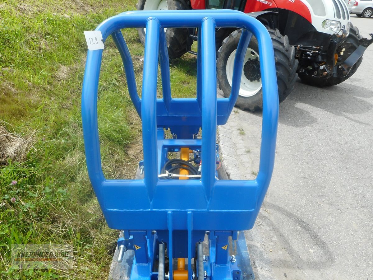 Folienballenzange of the type Göweil RBG, Neumaschine in Altenfelden (Picture 6)