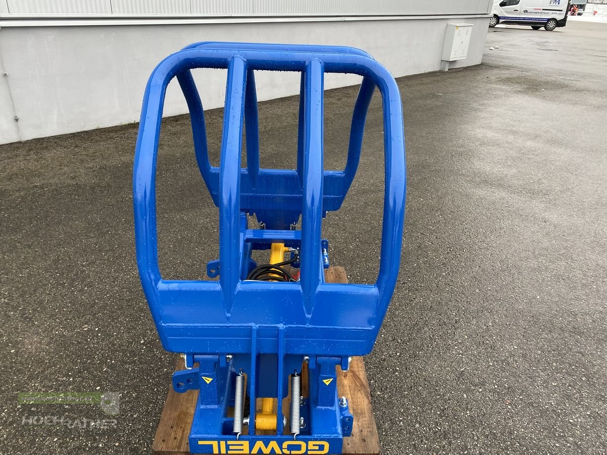 Folienballenzange of the type Göweil RBG, Neumaschine in Kronstorf (Picture 4)