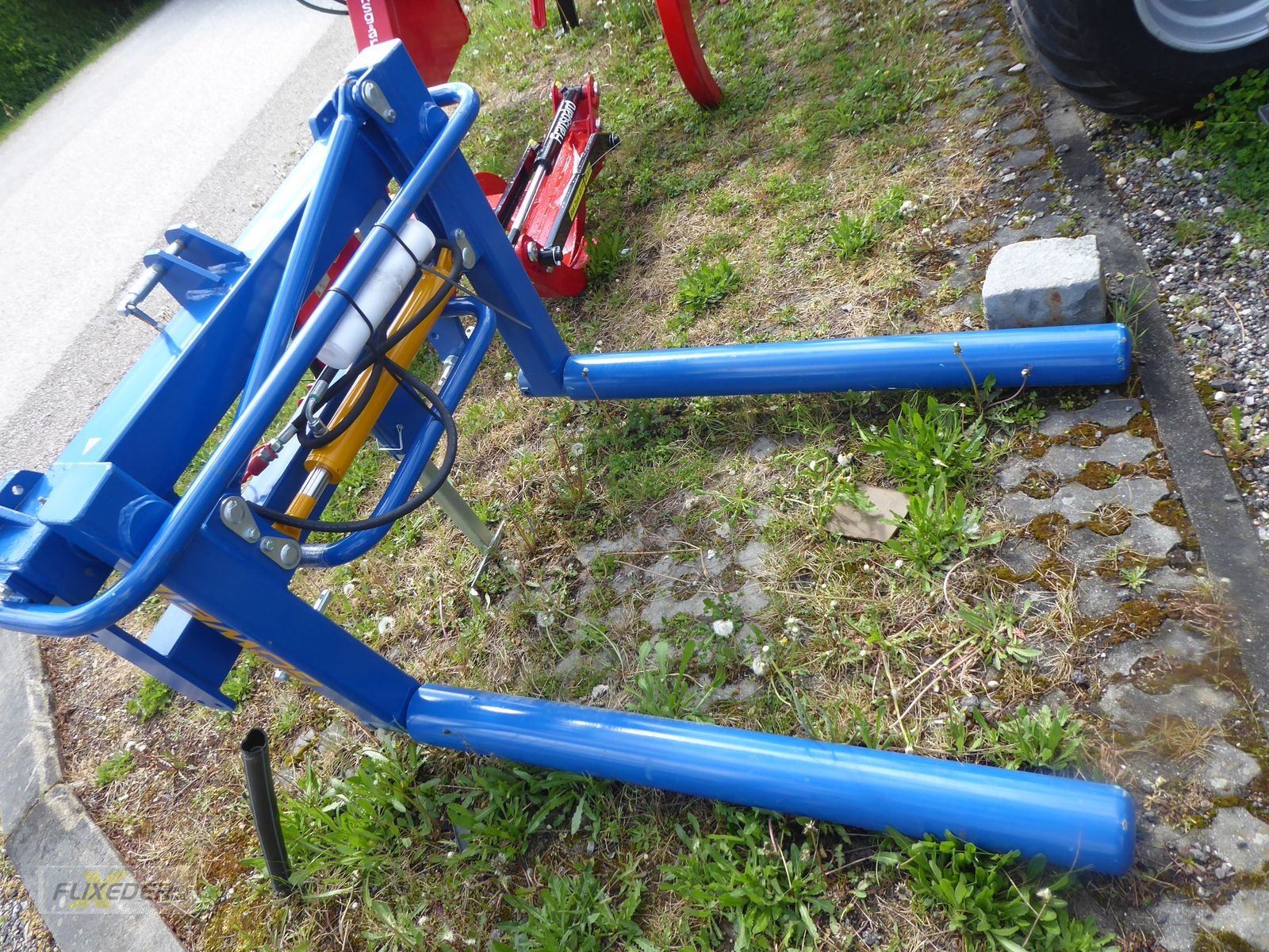 Folienballenzange des Typs Göweil Rundballen Transportgabel BTGHY hydraulisch, Gebrauchtmaschine in Pattigham (Bild 1)