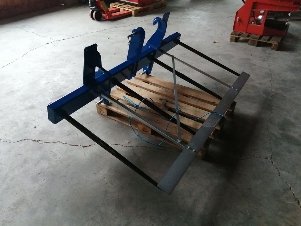 Folienballenzange of the type Göweil TDD Ballen Transportdorn doppelt, Neumaschine in Grünbach (Picture 3)