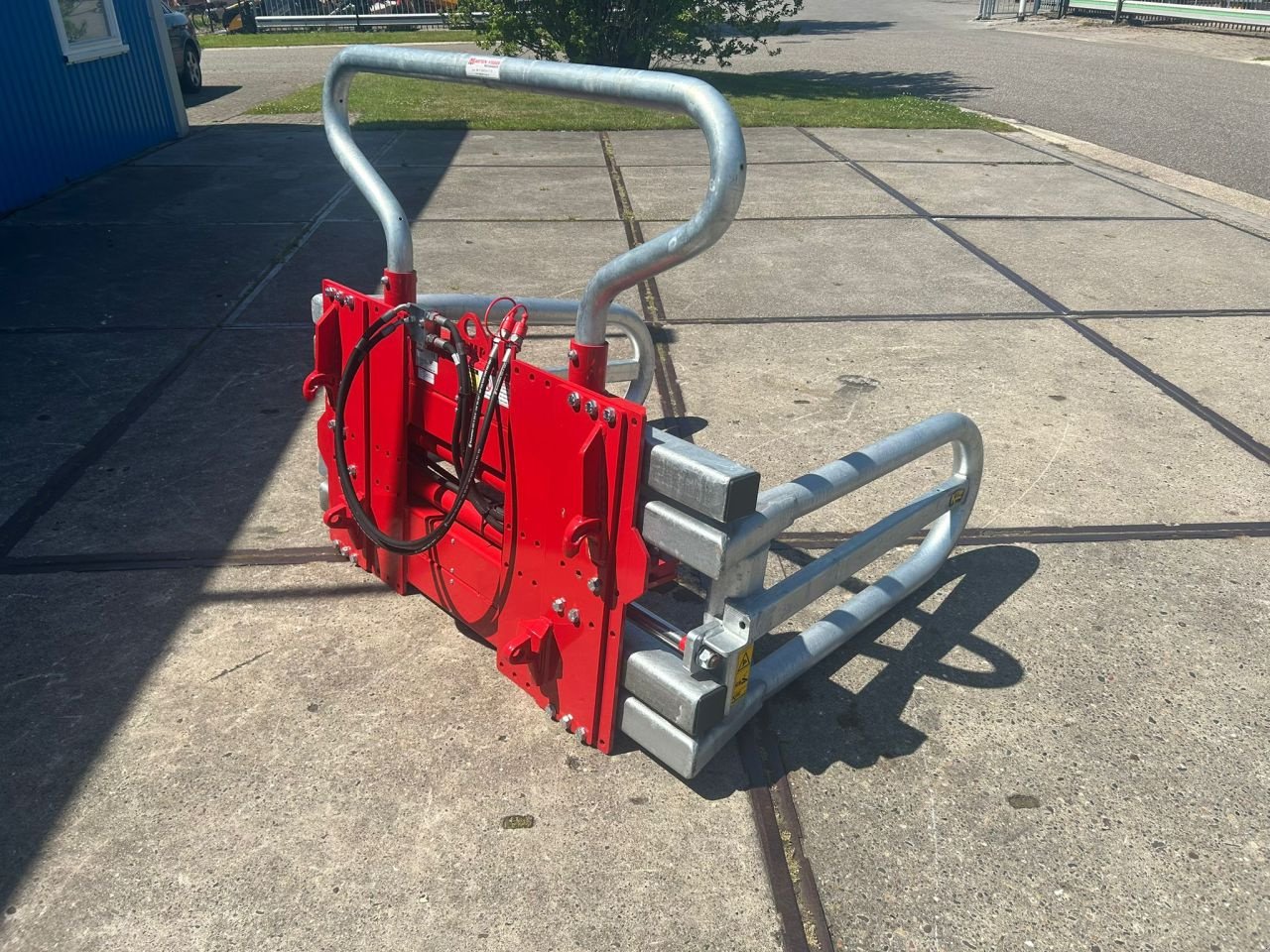 Folienballenzange des Typs Kempf 800-2600 Klem, Neumaschine in Joure (Bild 2)