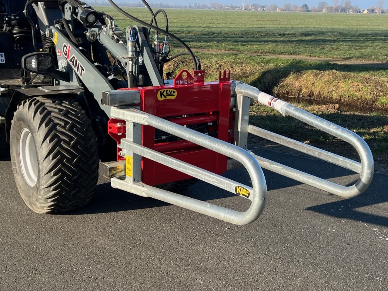 Folienballenzange des Typs Kempf balenklem pakkenklem, Neumaschine in Hardinxveld-Giessendam (Bild 8)