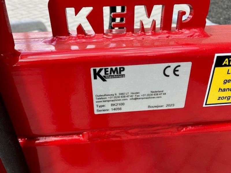 Folienballenzange des Typs Kempf BK2100, Neumaschine in Lunteren (Bild 3)