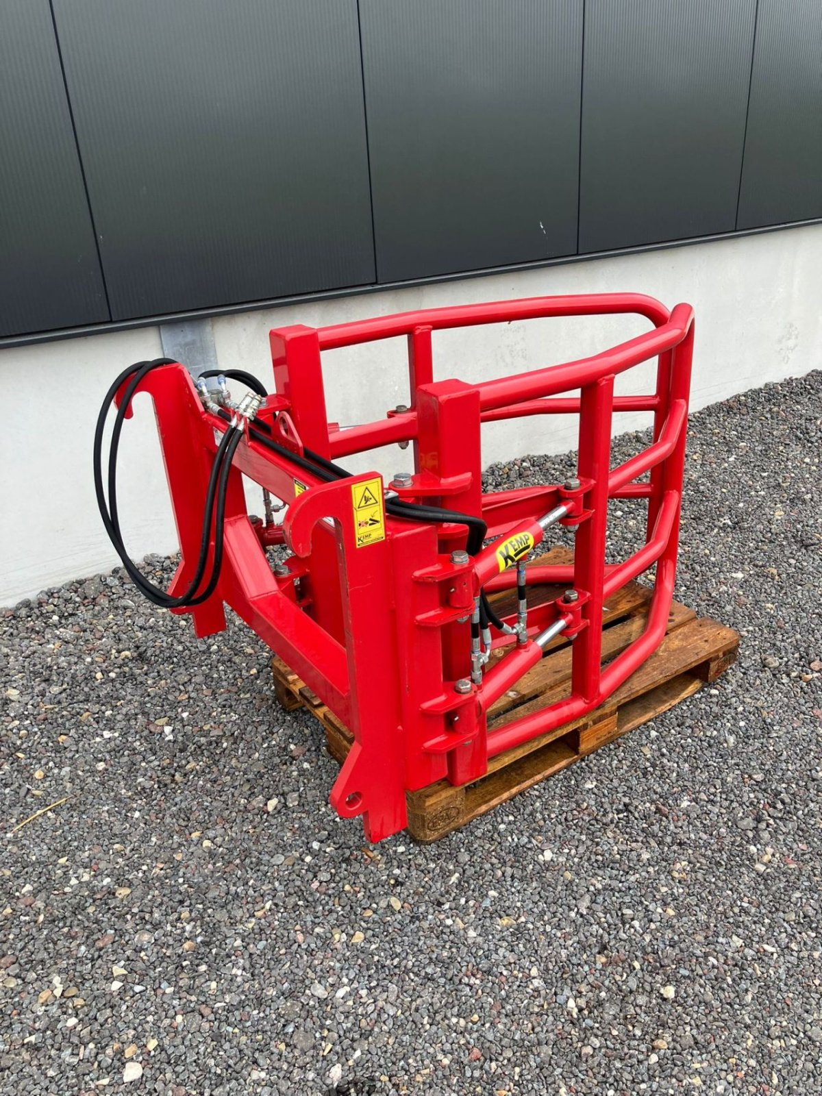 Folienballenzange of the type Kempf rond, Neumaschine in Dalfsen (Picture 2)