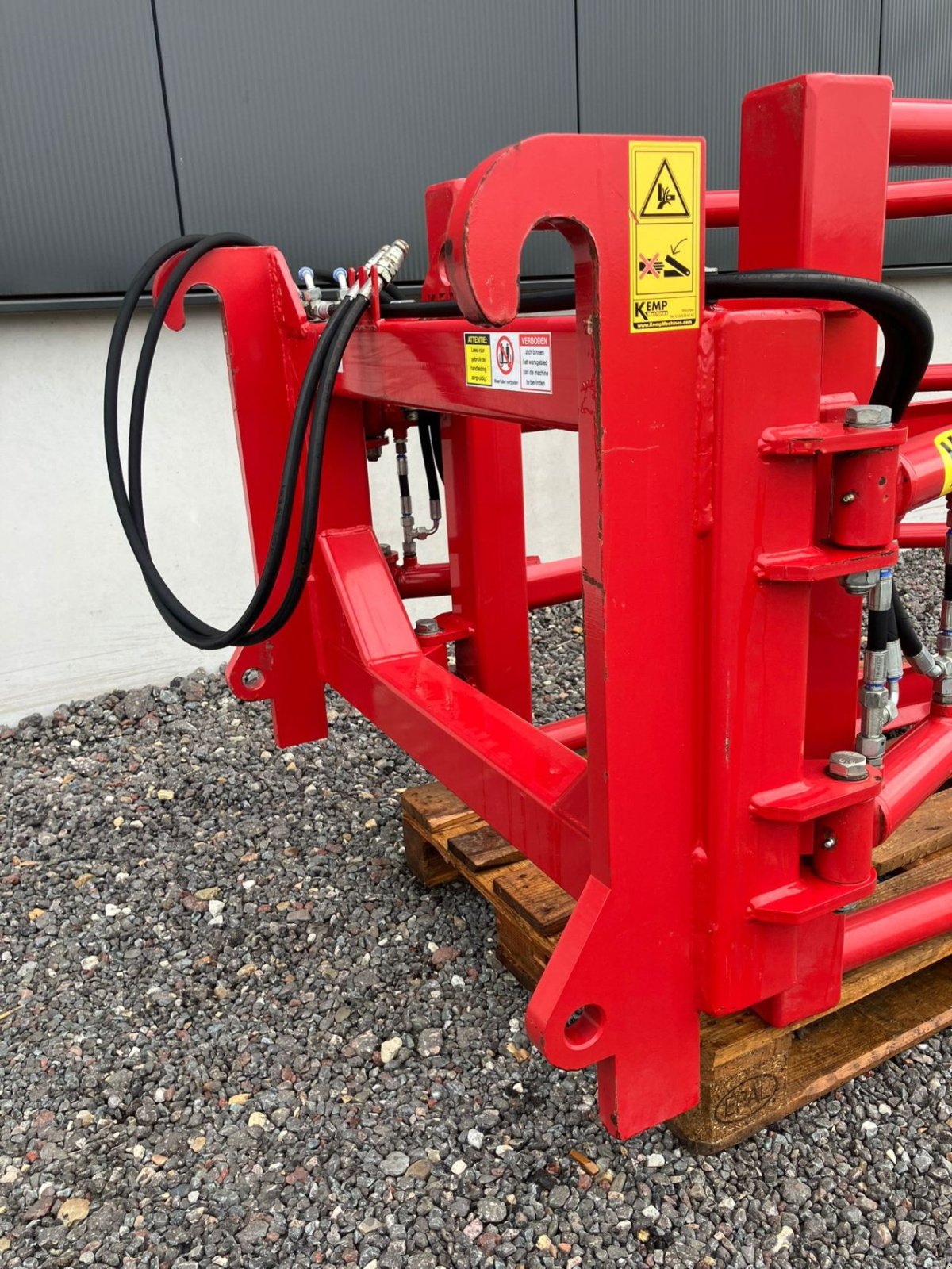 Folienballenzange of the type Kempf rond, Neumaschine in Dalfsen (Picture 5)