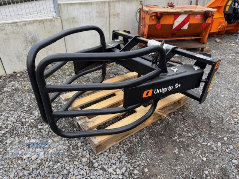 Folienballenzange of the type Quicke Unigrip S+ Euro, Neumaschine in Lindenfels-Glattbach (Picture 1)