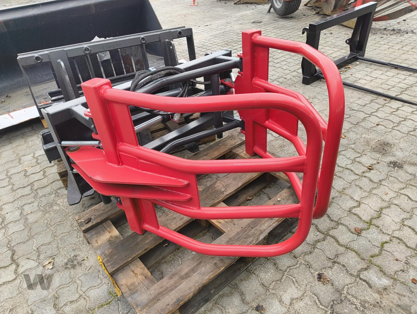 Folienballenzange des Typs Sonstige Ballengabel 1,60 m, Neumaschine in Börm (Bild 1)