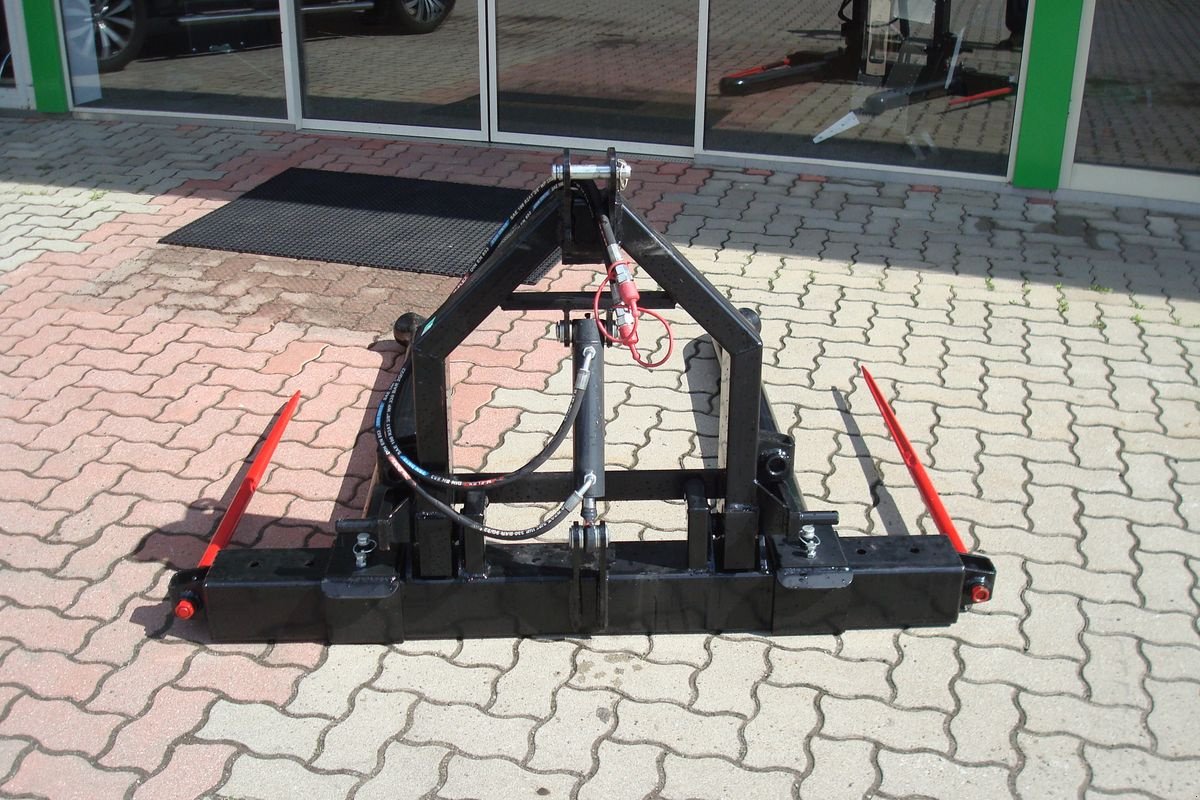 Folienballenzange of the type Sonstige Ballentransporter hydraulisch, Neumaschine in Judenburg (Picture 3)