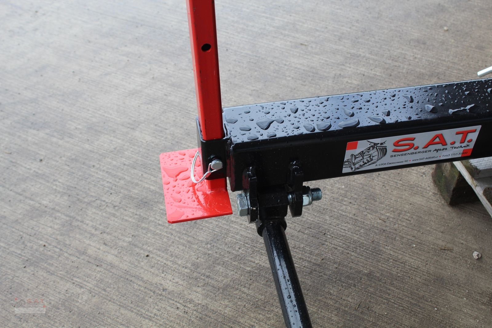 Folienballenzange of the type Sonstige Doppelter Ballentransporter-Hydraulisch, Neumaschine in Eberschwang (Picture 10)