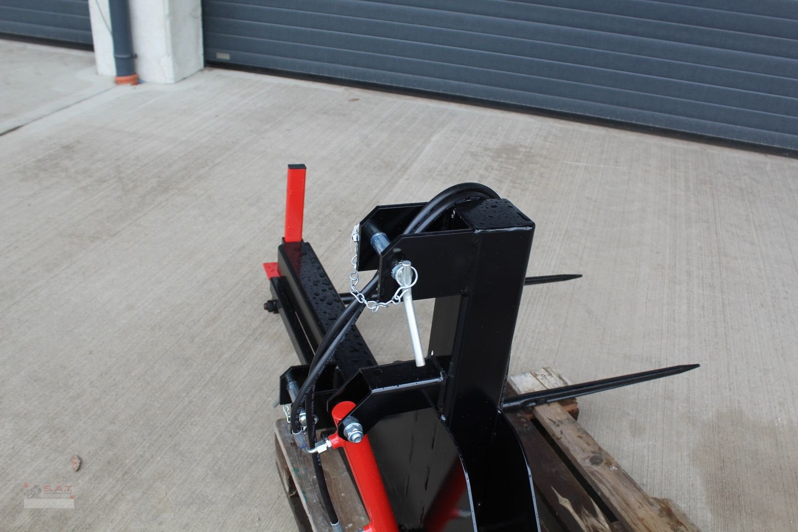 Folienballenzange of the type Sonstige Doppelter Ballentransporter-Hydraulisch, Neumaschine in Eberschwang (Picture 13)