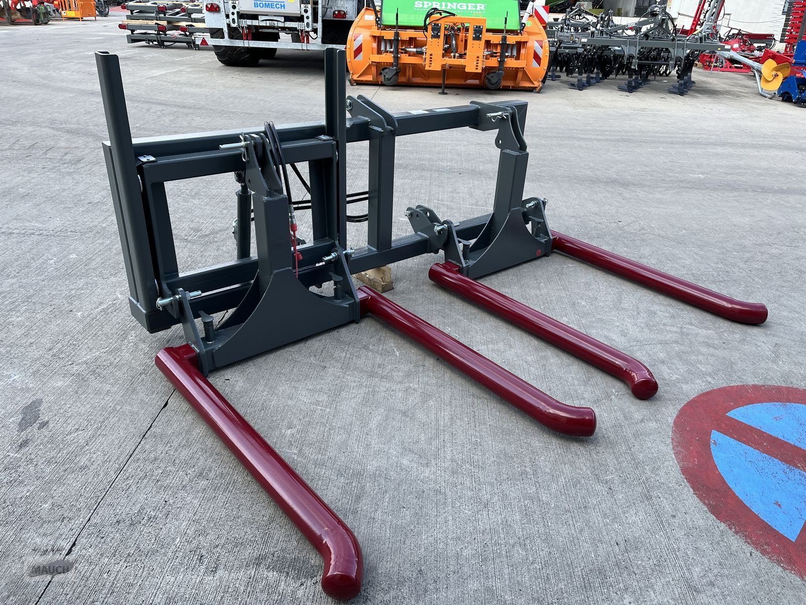 Folienballenzange of the type Sonstige Doppeltransportrahmen mit Ballenträger hydr., Neumaschine in Burgkirchen (Picture 9)