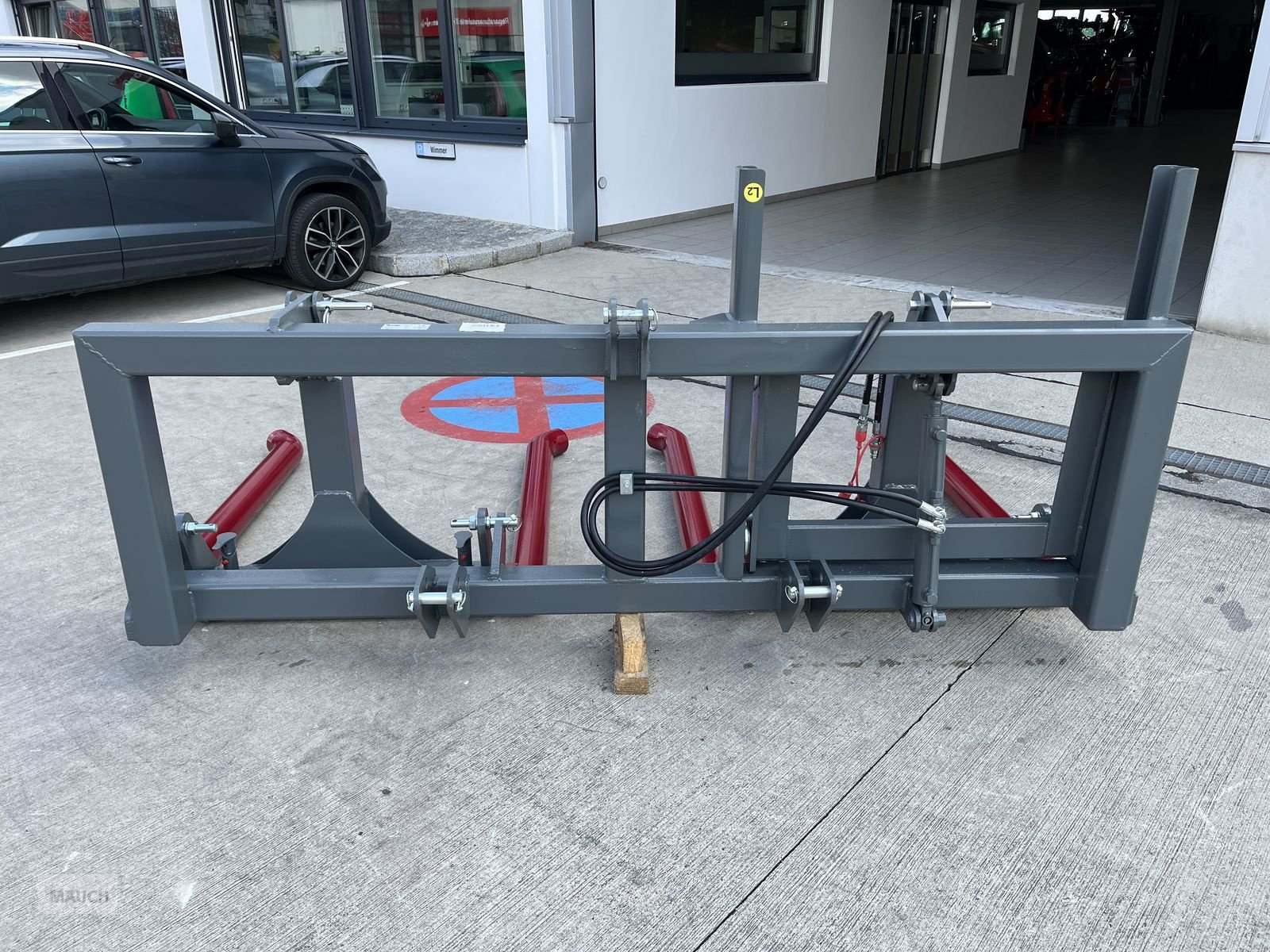 Folienballenzange of the type Sonstige Doppeltransportrahmen mit Ballenträger hydr., Neumaschine in Burgkirchen (Picture 3)