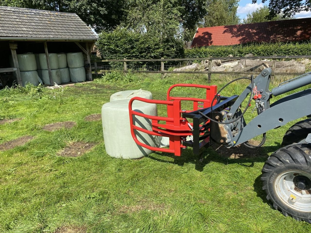 Folienballenzange of the type Sonstige Eigen Euro Giant Weidemann, Neumaschine in Kargowa (Picture 11)