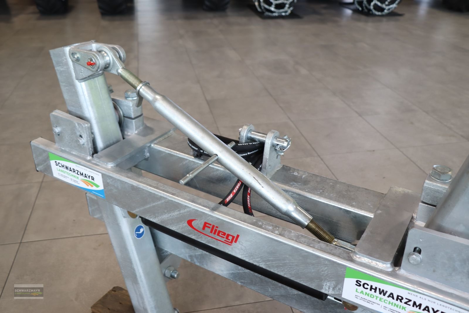 Folienballenzange des Typs Sonstige Fliegl AgroCenter Ballengabel hydr., Neumaschine in Gampern (Bild 8)