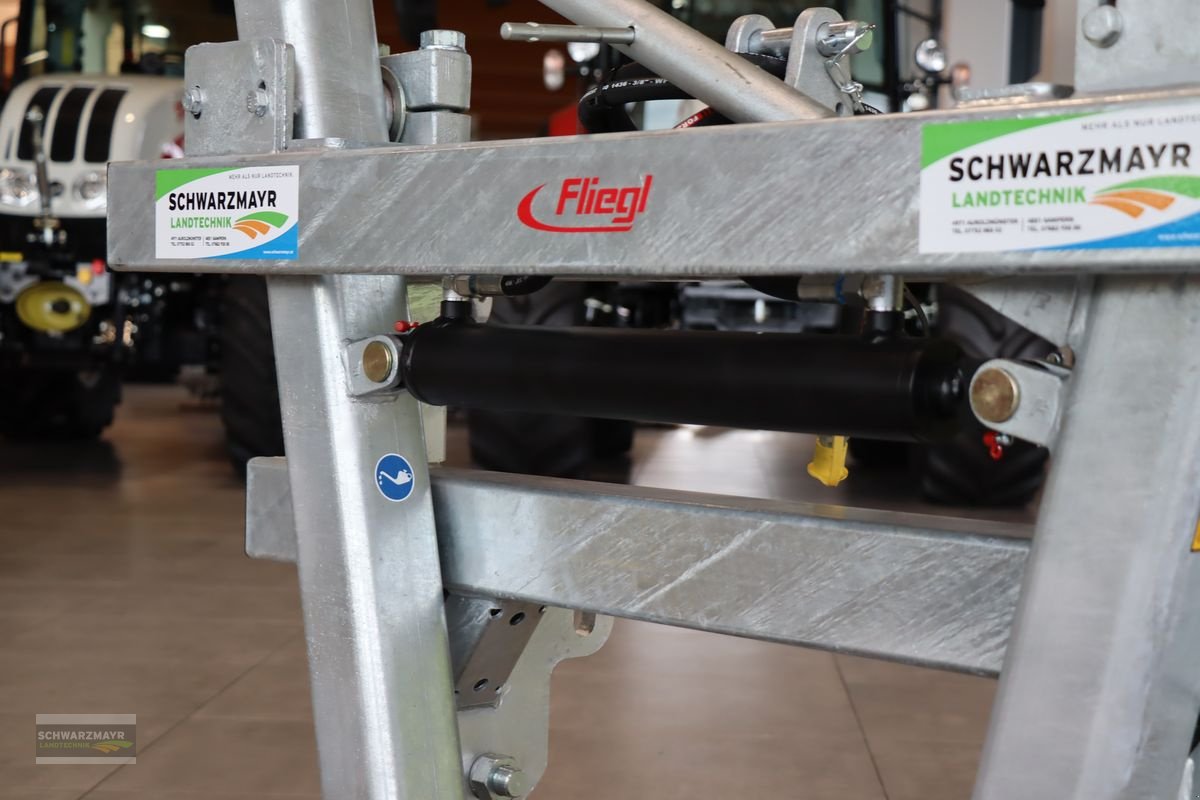 Folienballenzange des Typs Sonstige Fliegl AgroCenter Ballengabel, Neumaschine in Aurolzmünster (Bild 9)