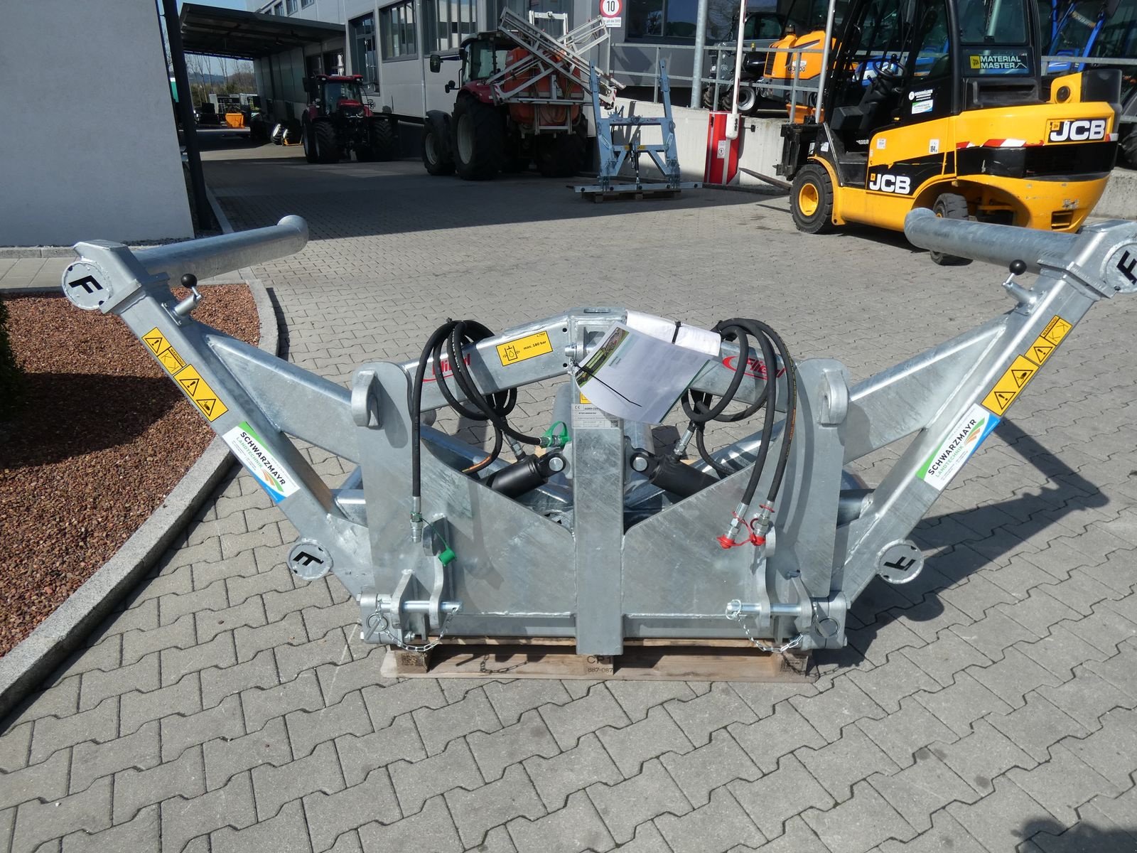 Folienballenzange типа Sonstige Fliegl Ballengabel Schmetterling, Neumaschine в Schlitters (Фотография 2)