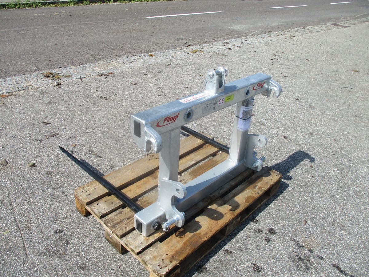 Folienballenzange of the type Sonstige Fliegl Combi Ballengabel, Neumaschine in St. Marienkirchen (Picture 4)