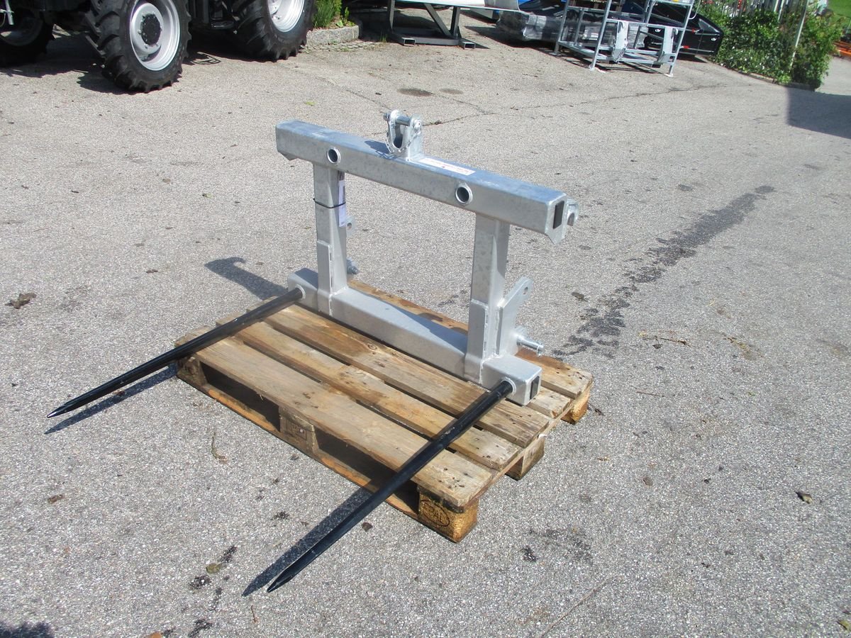 Folienballenzange of the type Sonstige Fliegl Combi Ballengabel, Neumaschine in St. Marienkirchen (Picture 1)