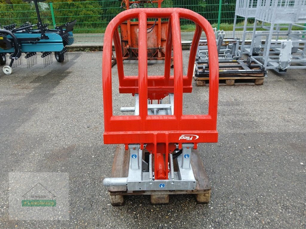 Folienballenzange van het type Sonstige FLIEGL Frontalderzubehör BALLENZANGE, Neumaschine in Aschbach (Foto 3)