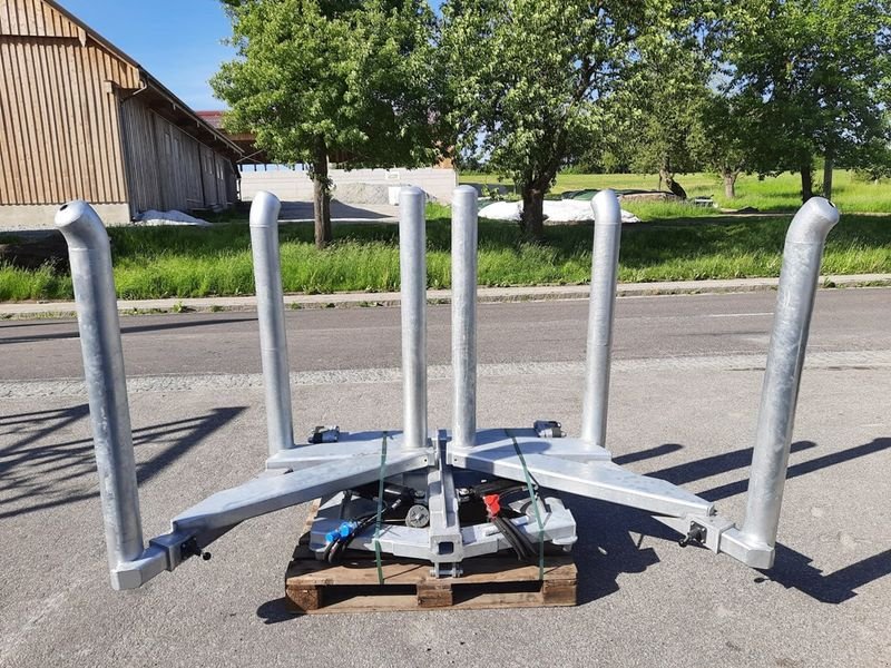 Folienballenzange des Typs Sonstige Fliegl Schmetterling Ballentransportgerät, Neumaschine in St. Marienkirchen (Bild 11)