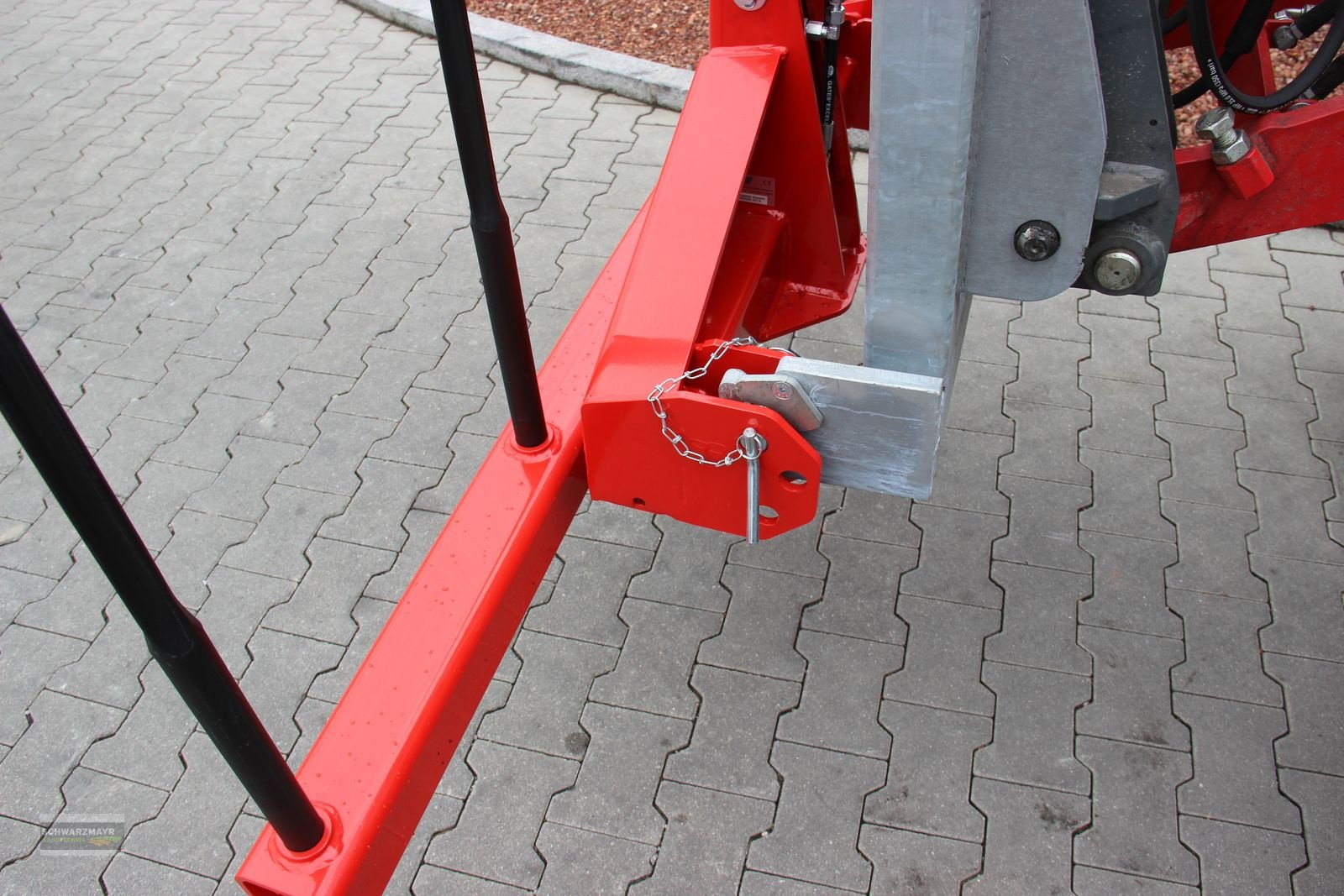 Folienballenzange of the type Sonstige Gefra Rundballengabel 2-fach, Neumaschine in Aurolzmünster (Picture 9)