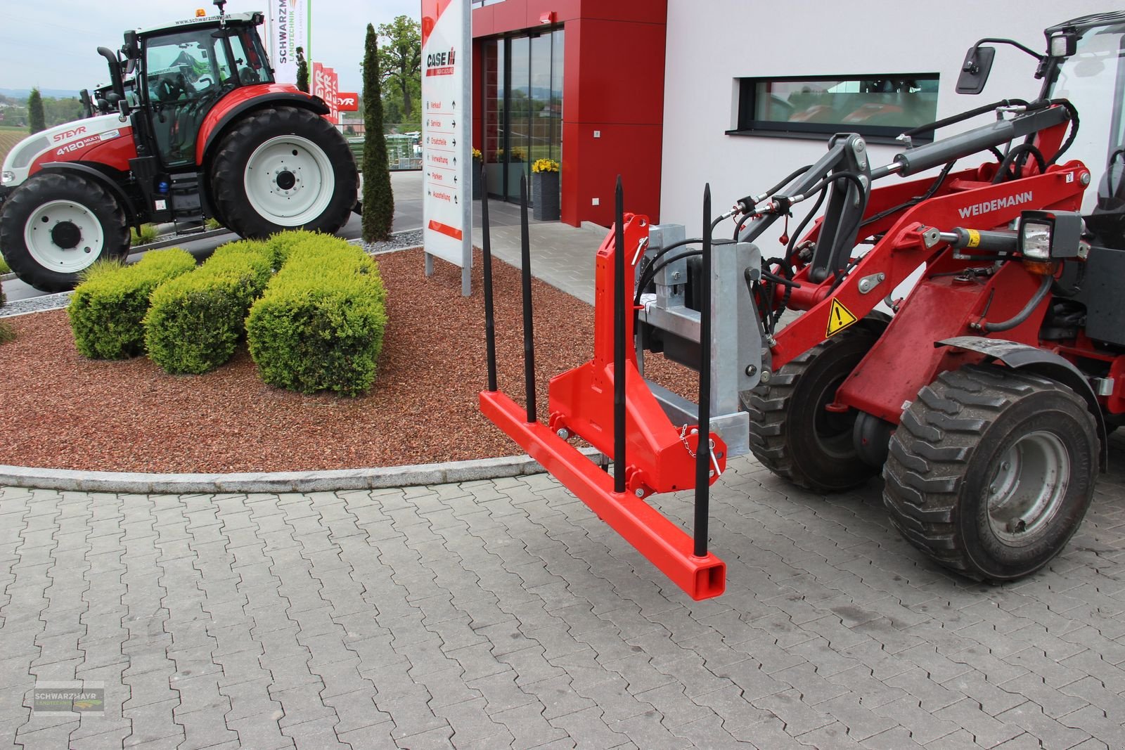 Folienballenzange of the type Sonstige Gefra Rundballengabel 2-fach, Neumaschine in Aurolzmünster (Picture 3)