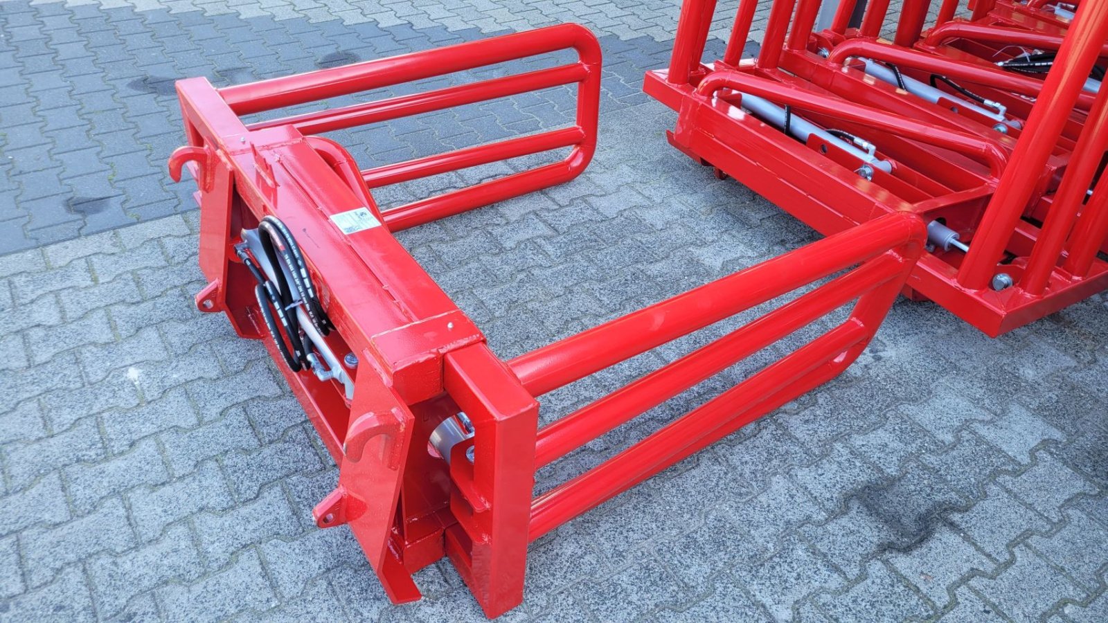 Folienballenzange des Typs Sonstige InterTech vierkantebalenklem balen pakken klem drager euro, Neumaschine in Schoonebeek (Bild 3)