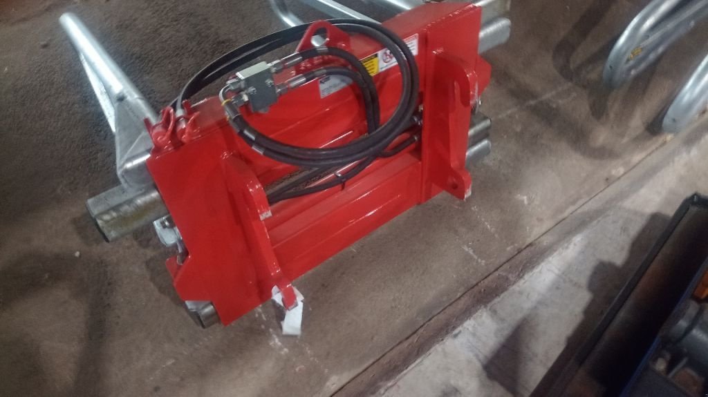 Folienballenzange of the type Sonstige Kemp Bk 2100, Neumaschine in Vriezenveen (Picture 6)