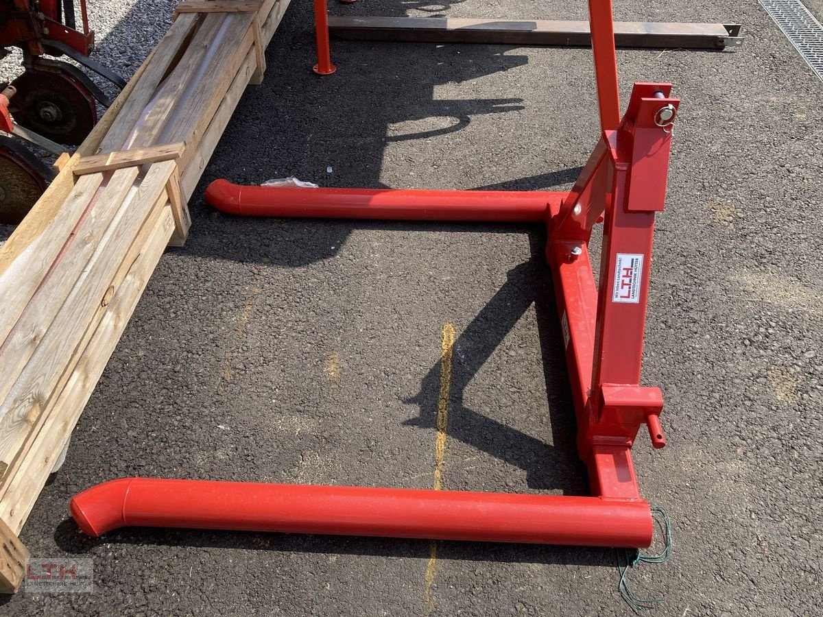 Folienballenzange of the type Sonstige Rundballengabel 3-Punk, Neumaschine in Gnas (Picture 4)