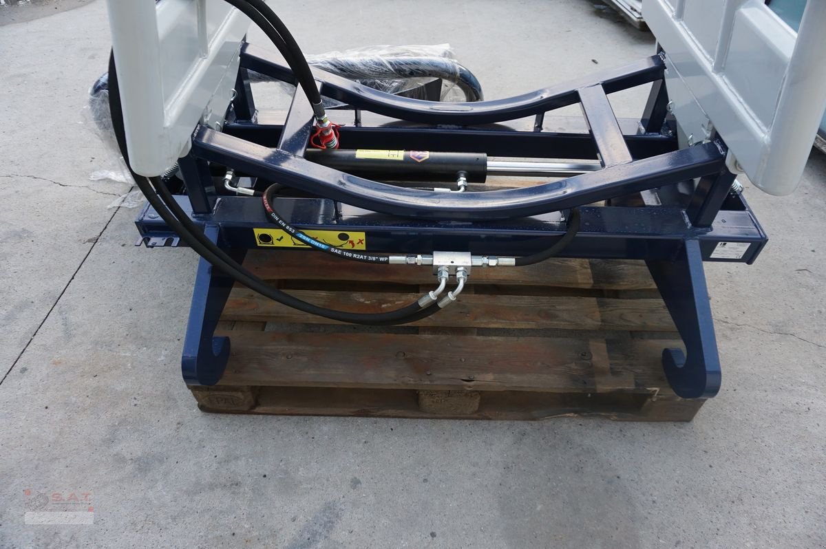 Folienballenzange des Typs Sonstige SAT-Ballenzange, Neumaschine in Eberschwang (Bild 3)