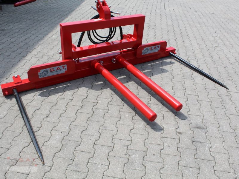 Folienballenzange of the type Sonstige SAT doppelte hydraulische Ballengabel/Spieß, Neumaschine in Eberschwang (Picture 1)