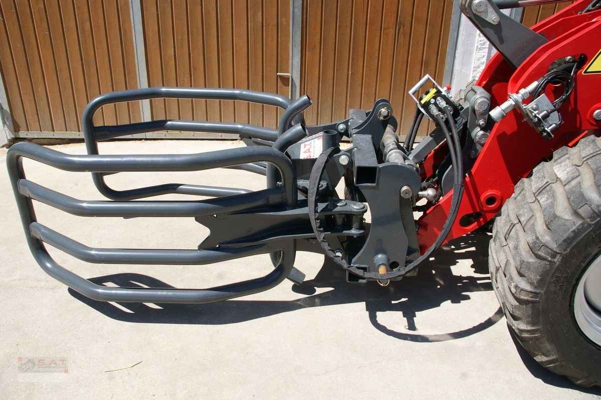 Folienballenzange of the type Sonstige SAT-Profiballenzange XXL-Neu, Neumaschine in Eberschwang (Picture 10)