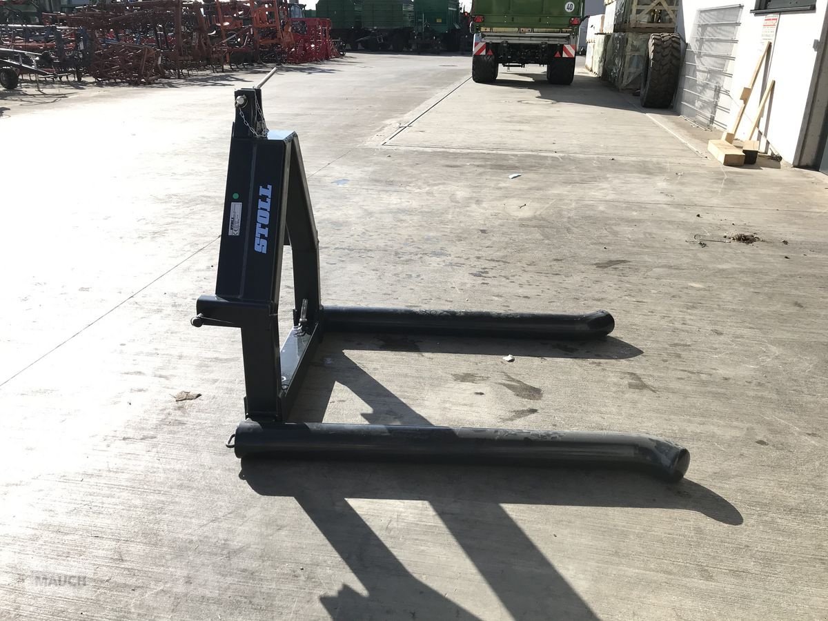 Folienballenzange des Typs Sonstige Stoll Ballentransportgerät 3-Punkt, Neumaschine in Burgkirchen (Bild 4)