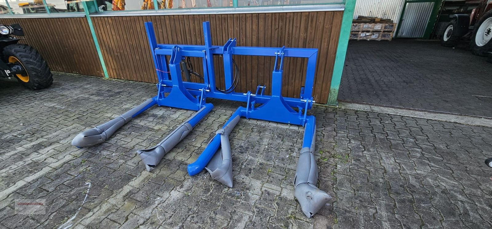 Folienballenzange typu Stekro Ballentransportgabel doppelt Ballengabel DUO NEU, Neumaschine w Tarsdorf (Zdjęcie 10)