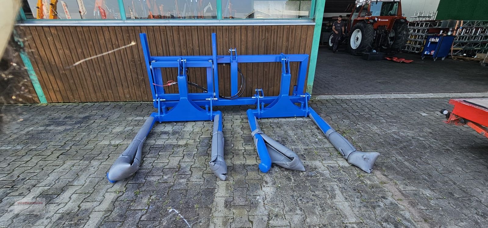 Folienballenzange typu Stekro Ballentransportgabel doppelt Ballengabel DUO NEU, Neumaschine w Tarsdorf (Zdjęcie 1)