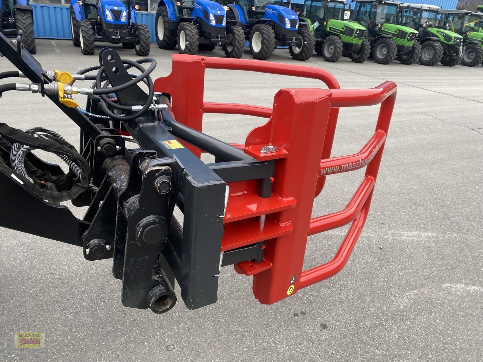 Folienballenzange of the type Stekro Ballenzange mit Euroaufnahme, Neumaschine in Kötschach (Picture 21)