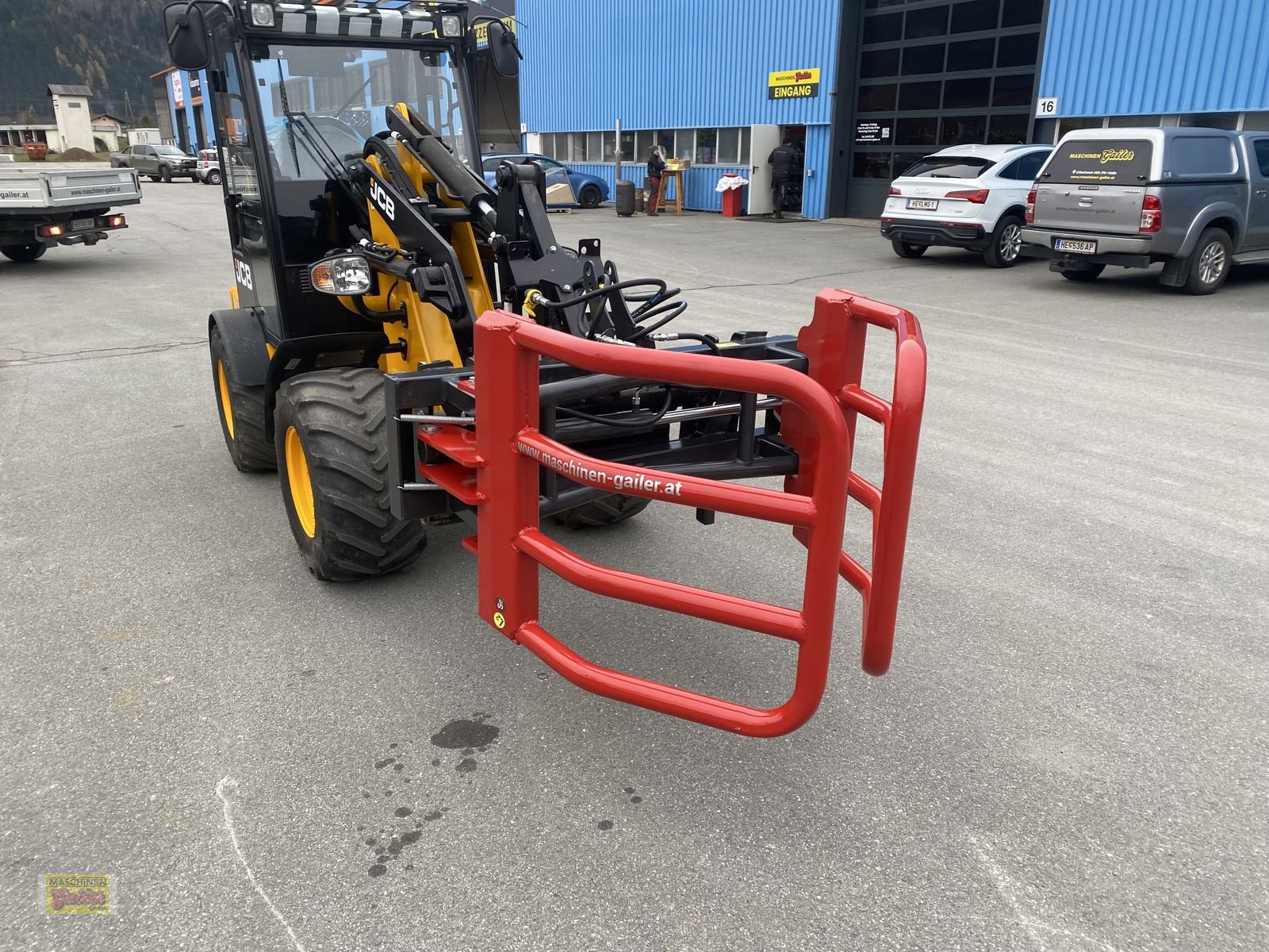 Folienballenzange of the type Stekro Ballenzange mit Euroaufnahme, Neumaschine in Kötschach (Picture 24)