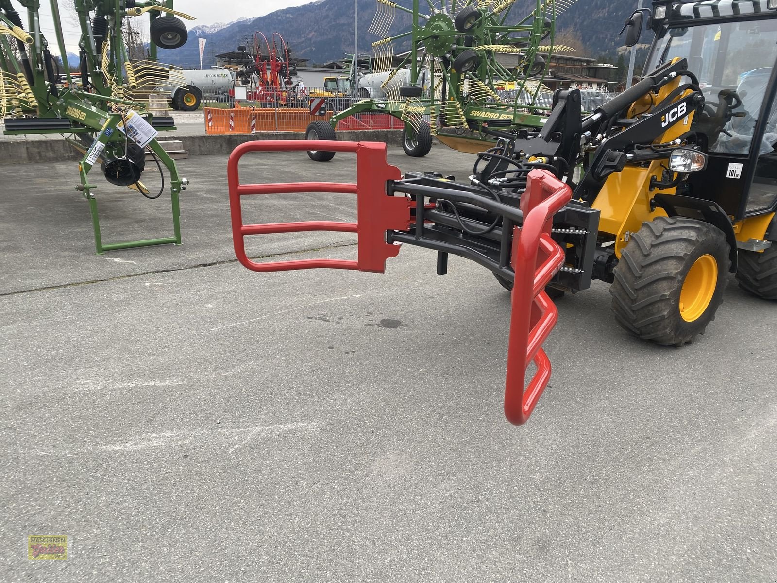 Folienballenzange of the type Stekro Ballenzange mit Euroaufnahme, Neumaschine in Kötschach (Picture 20)