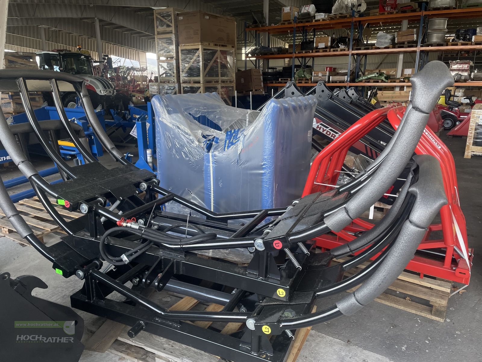 Folienballenzange of the type Stekro Stekro Ballengreifer, Neumaschine in Kronstorf (Picture 4)