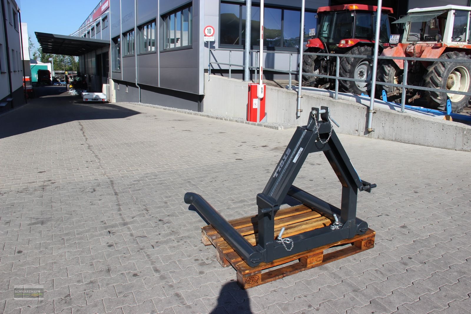 Folienballenzange of the type Stoll 3-Punkt Ballengabel, Neumaschine in Aurolzmünster (Picture 4)