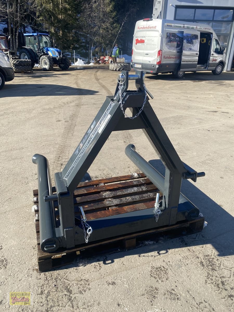 Folienballenzange of the type Stoll Rundballenträger, Neumaschine in Kötschach (Picture 2)