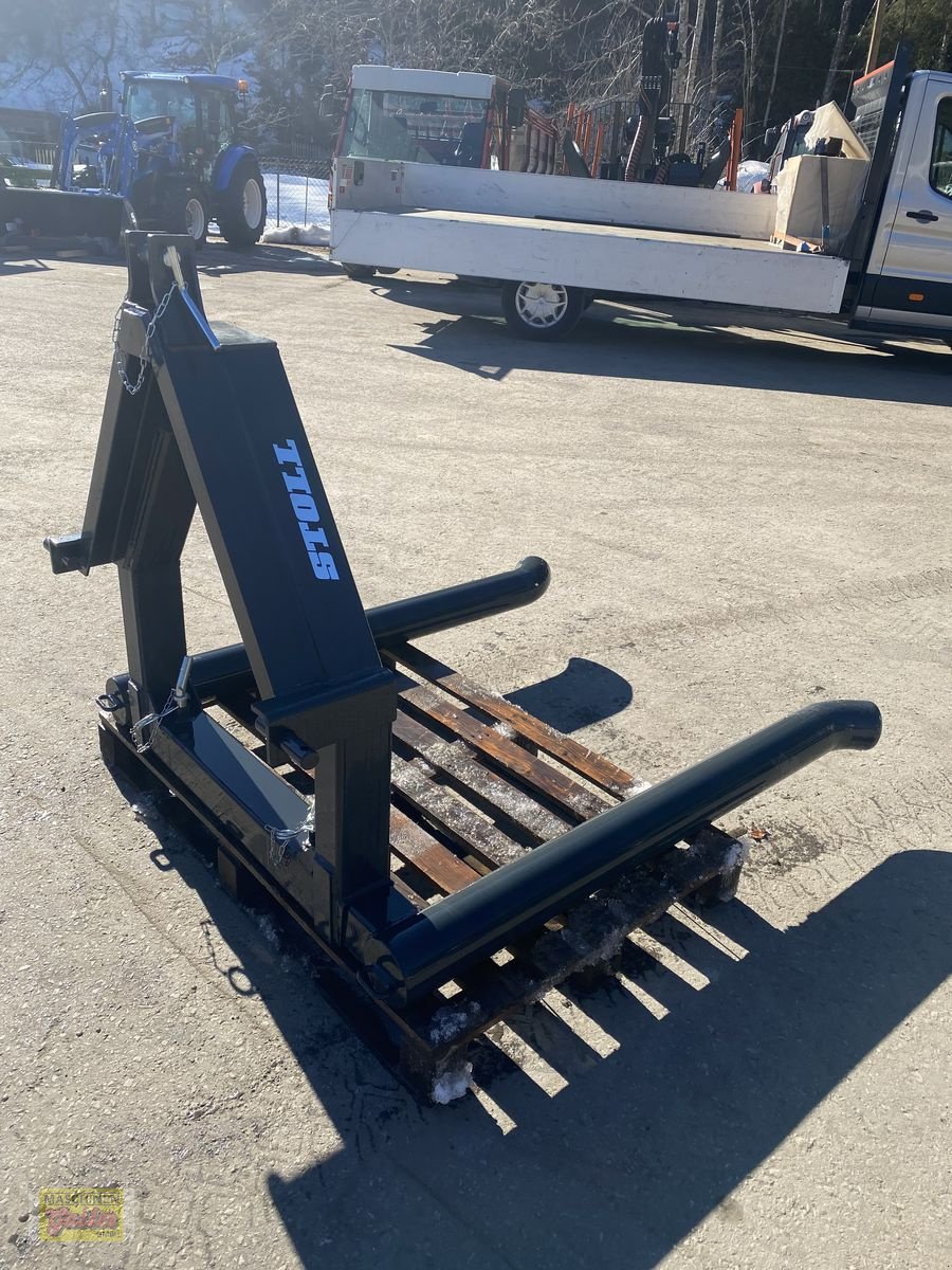 Folienballenzange of the type Stoll Rundballenträger, Neumaschine in Kötschach (Picture 3)