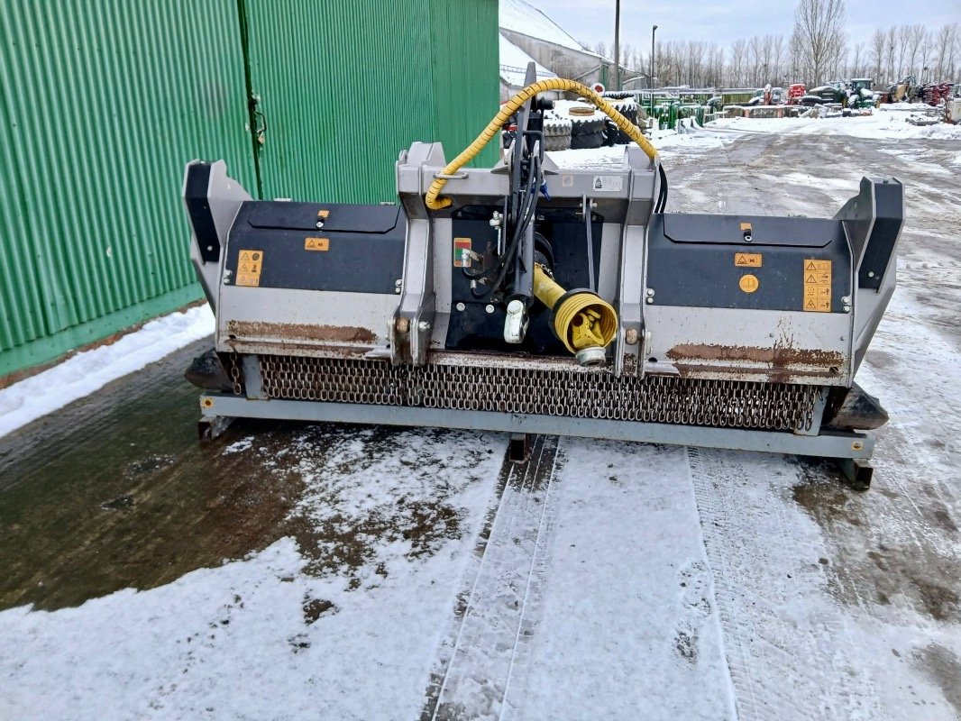 Forstfräse & Forstmulcher typu FAE UMM DT 250, Gebrauchtmaschine w Liebenwalde (Zdjęcie 4)